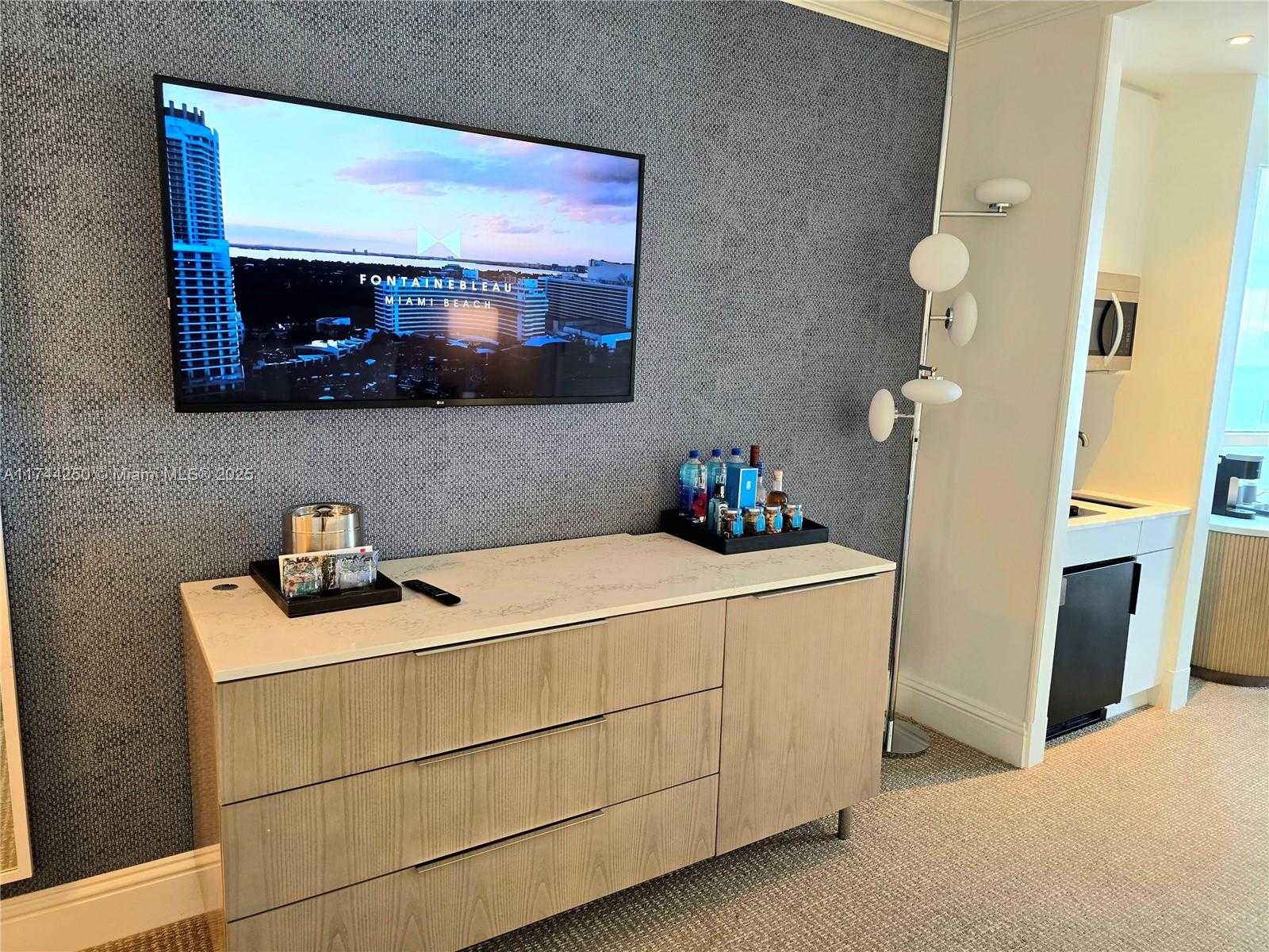 Small Image of 4401 COLLINS AVE #1401, Miami Beach Number 4