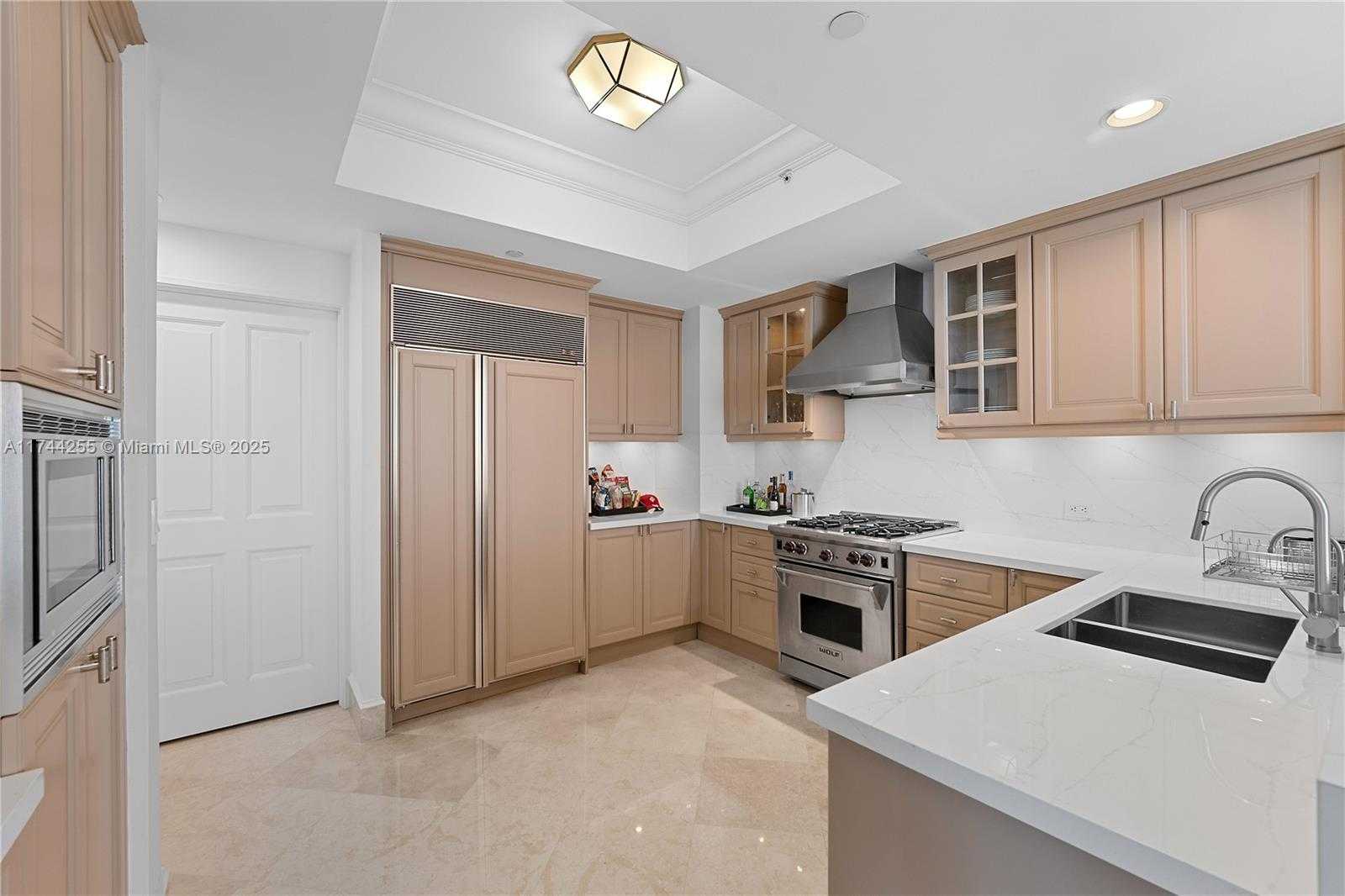 Small Image of 17875 Collins Ave, Sunny Isles Beach, FL 33160, USA Number 11