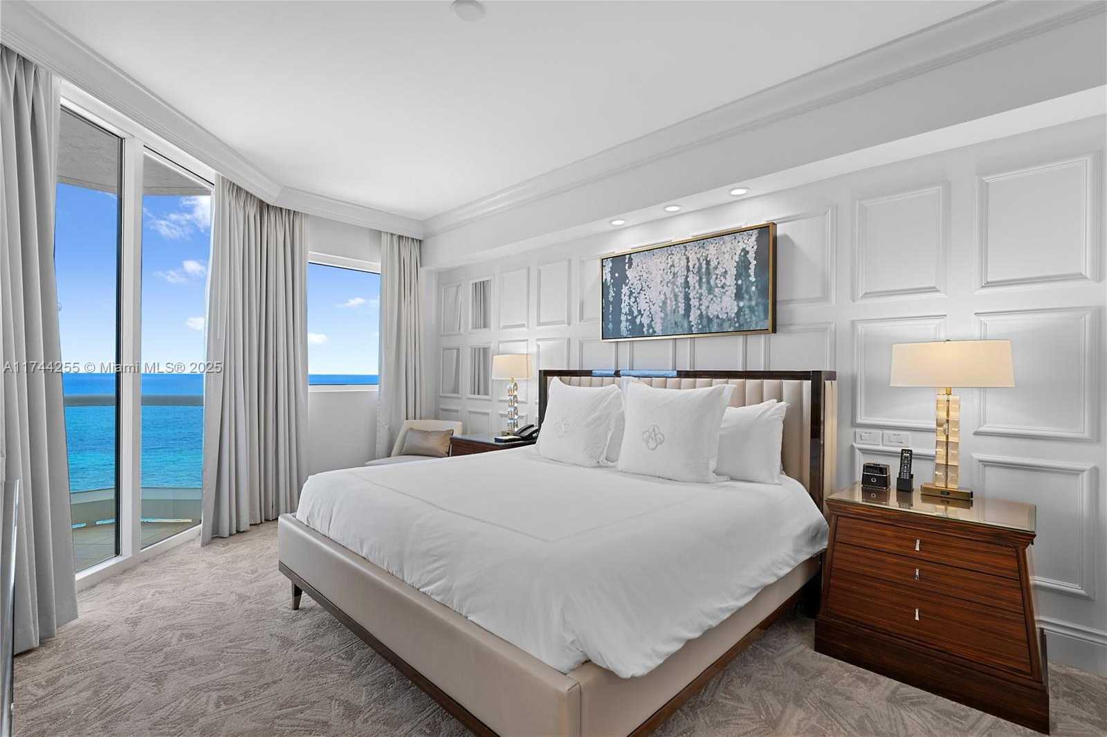 Small Image of 17875 Collins Ave, Sunny Isles Beach, FL 33160, USA Number 14