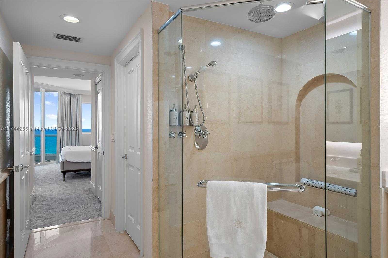 Small Image of 17875 Collins Ave, Sunny Isles Beach, FL 33160, USA Number 24