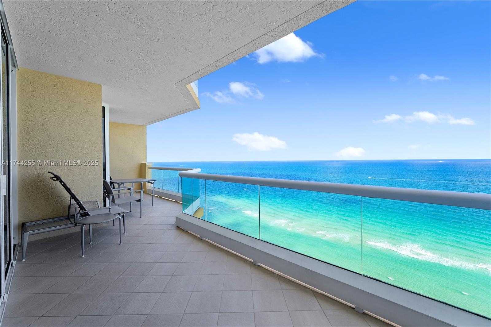 Small Image of 17875 Collins Ave, Sunny Isles Beach, FL 33160, USA Number 38