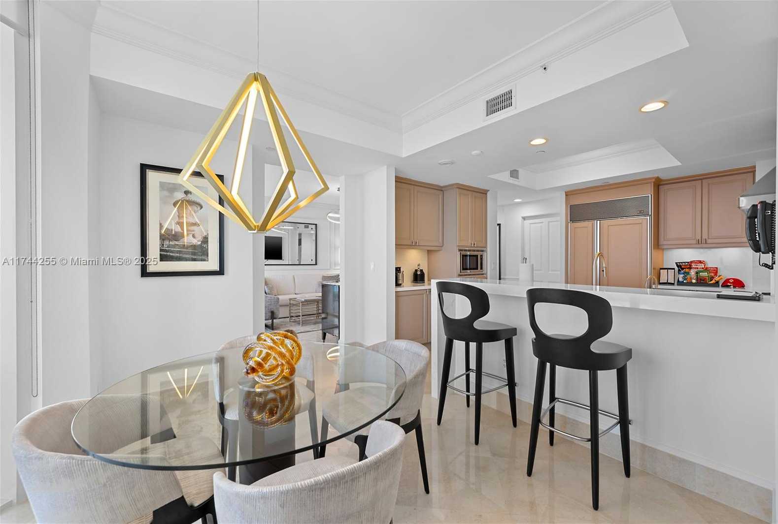 Small Image of 17875 Collins Ave, Sunny Isles Beach, FL 33160, USA Number 8