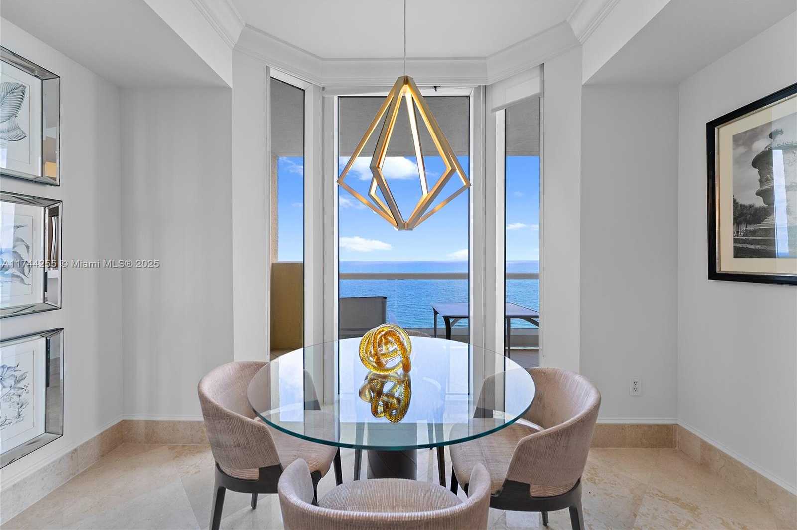 Small Image of 17875 Collins Ave, Sunny Isles Beach, FL 33160, USA Number 9
