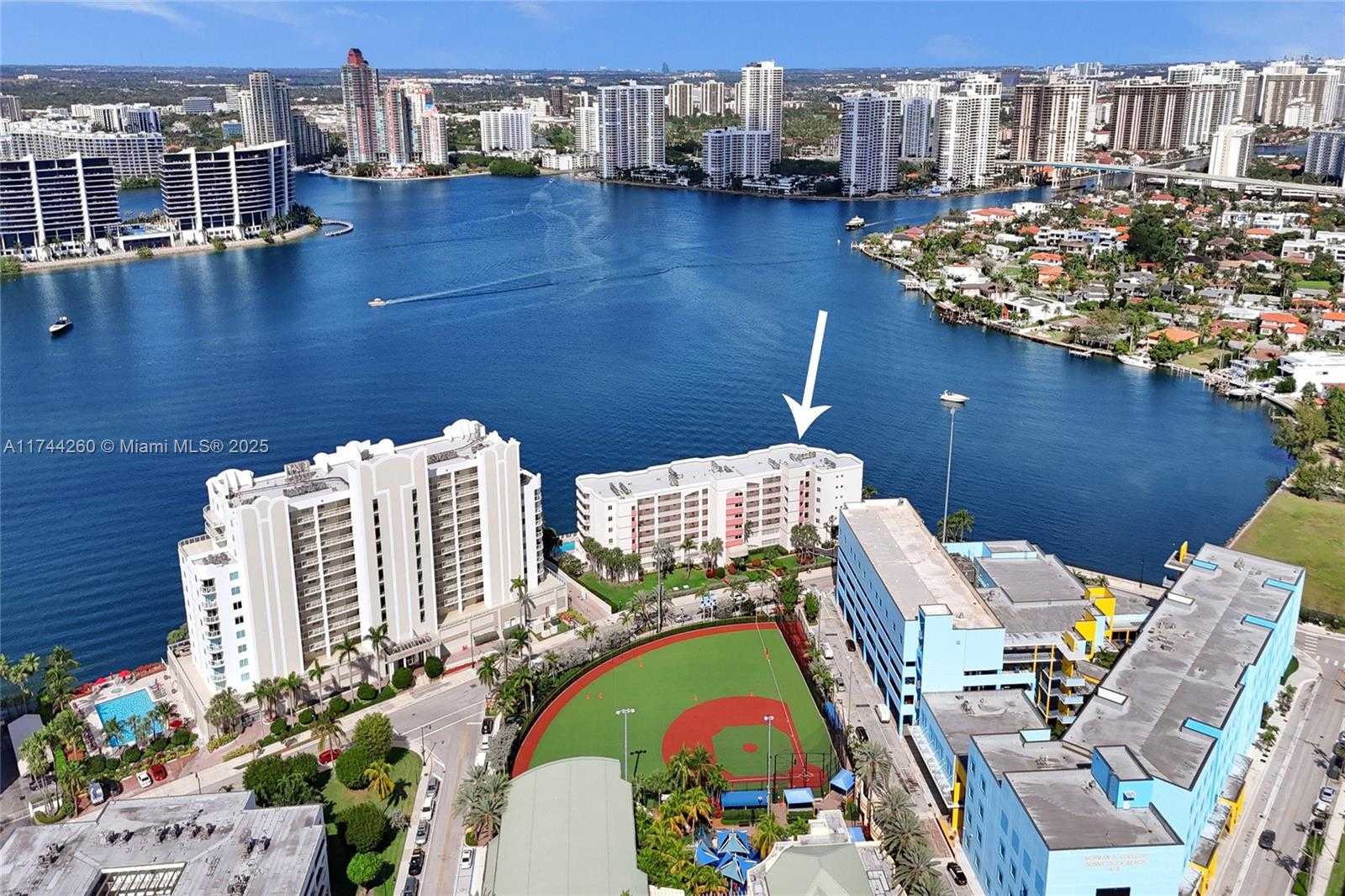 Small Image of 18260 NORTH BAY RD #512, Sunny Isles Beach Number 28