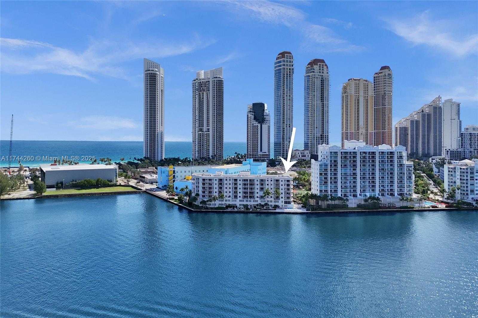 Small Image of 18260 NORTH BAY RD #512, Sunny Isles Beach Number 3