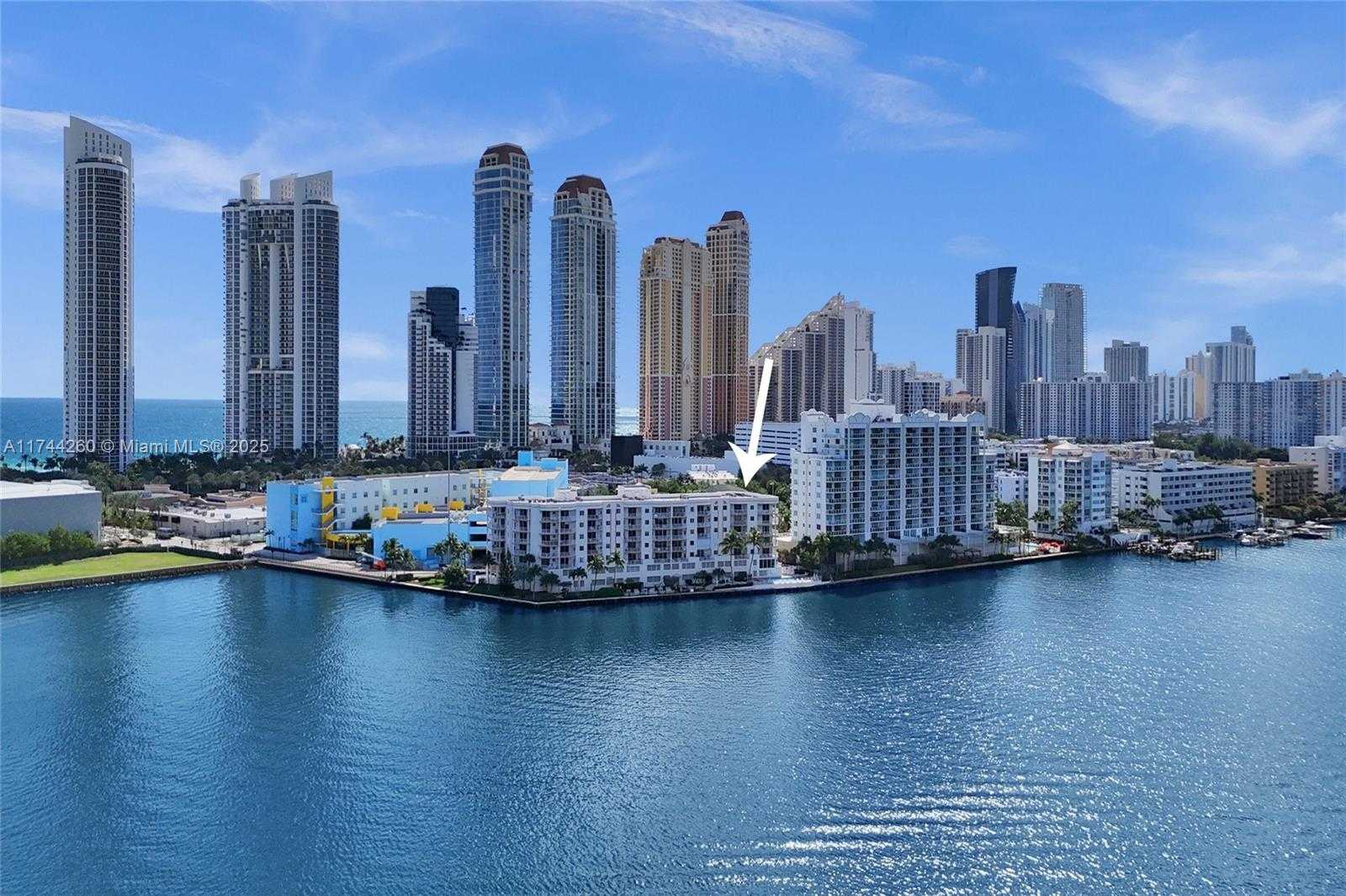 Small Image of 18260 NORTH BAY RD #512, Sunny Isles Beach Number 30