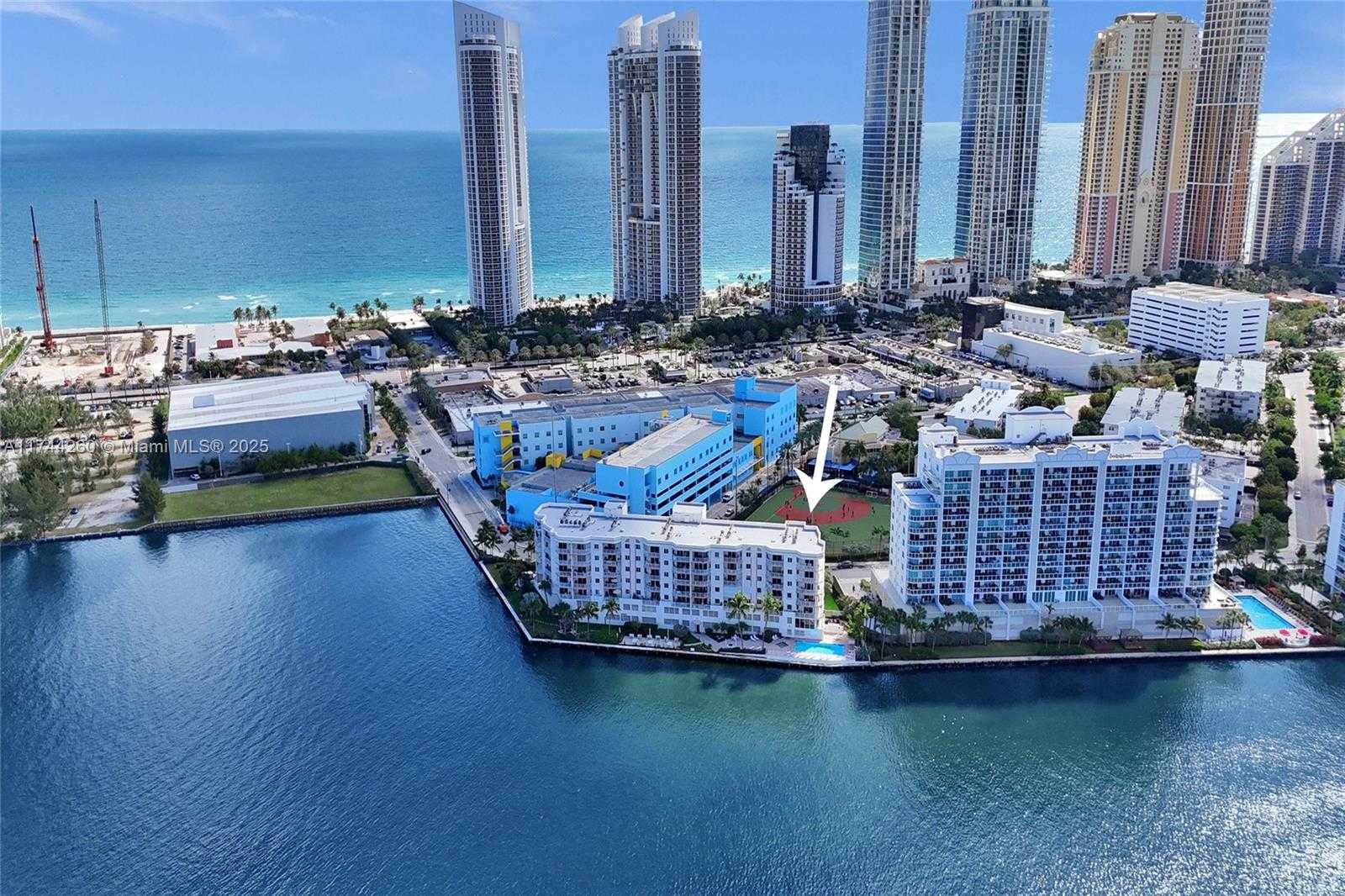 Small Image of 18260 NORTH BAY RD #512, Sunny Isles Beach Number 34
