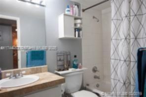Small Image of 1455 NORTH TREASURE DR #5E, North Bay Village Number 10
