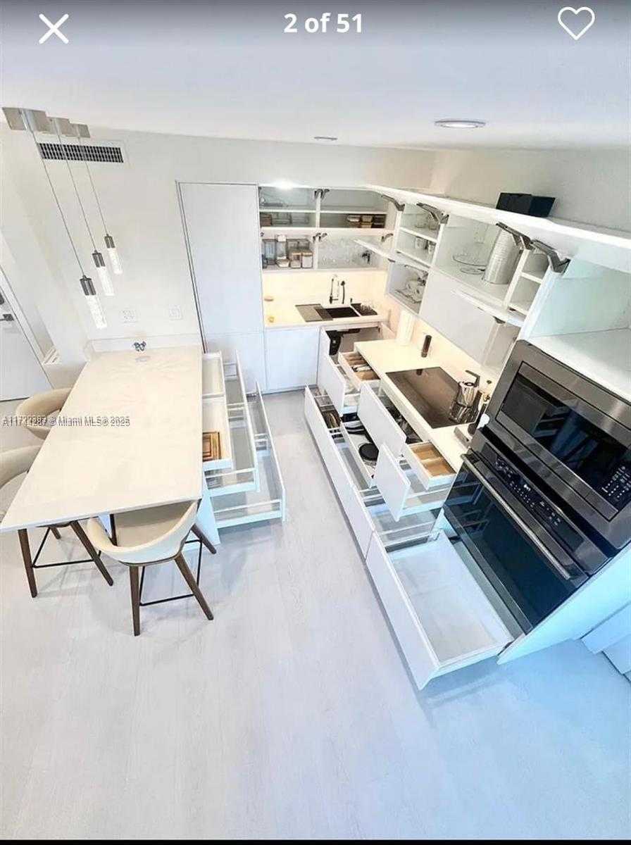 Small Image of 300 DIPLOMAT PKWY #811, Hallandale Beach Number 8
