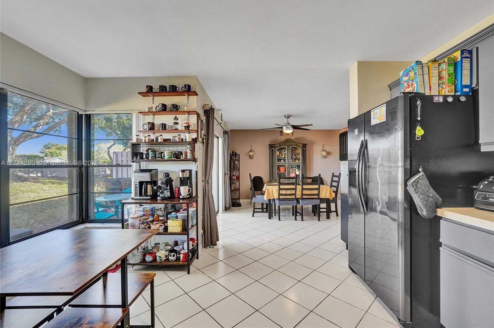 Small Image of 9007 VINEYARD LAKE DR #9007, Plantation Number 20
