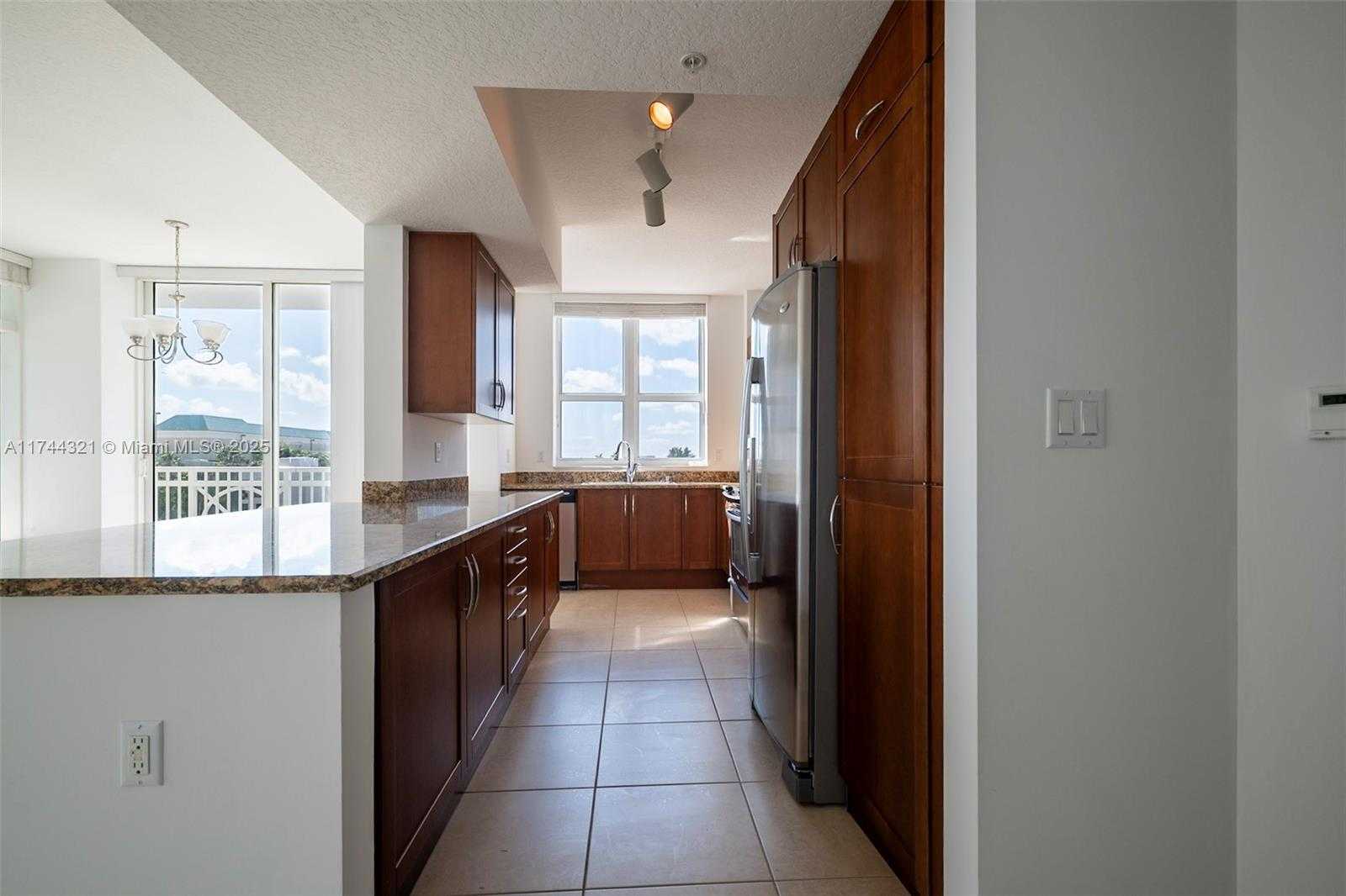 Small Image of 350 NORTH FEDERAL HWY #512, Boynton Beach Number 13