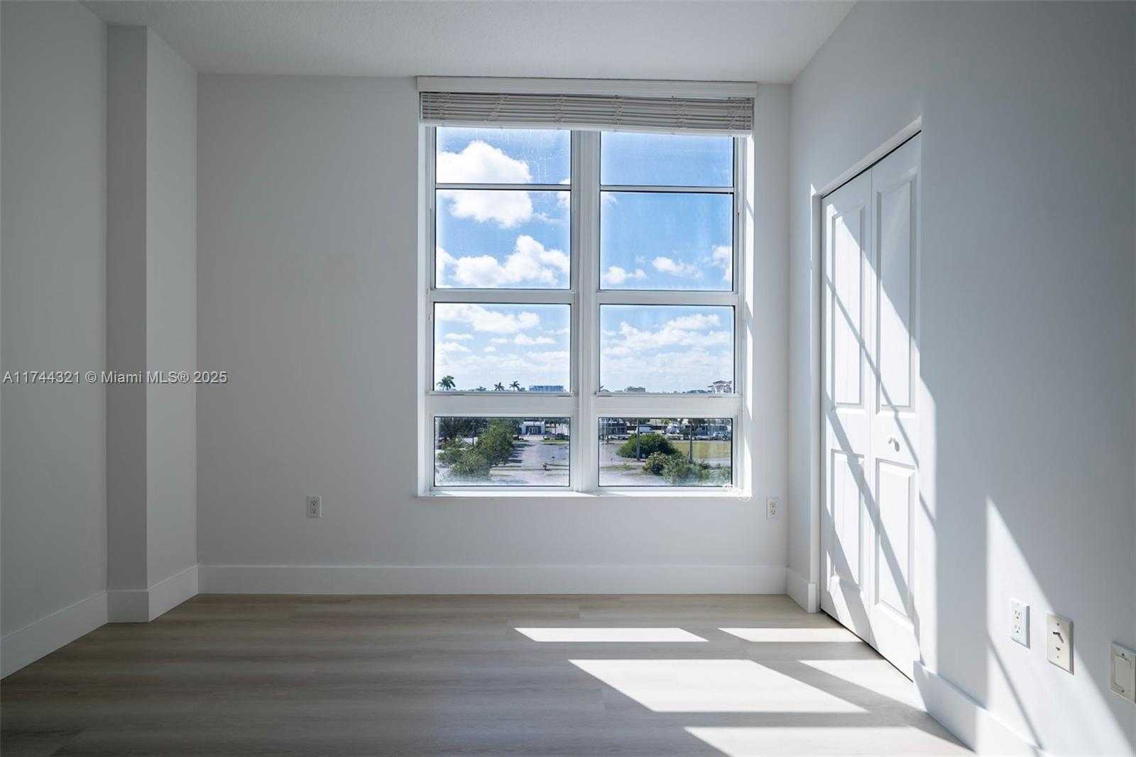 Small Image of 350 NORTH FEDERAL HWY #512, Boynton Beach Number 28