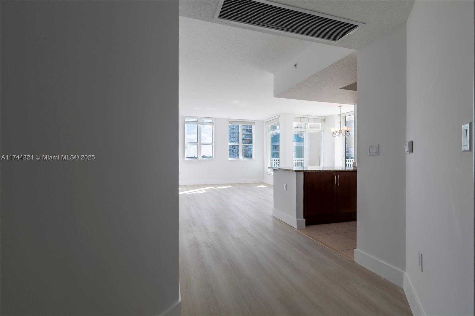 Small Image of 350 NORTH FEDERAL HWY #512, Boynton Beach Number 8