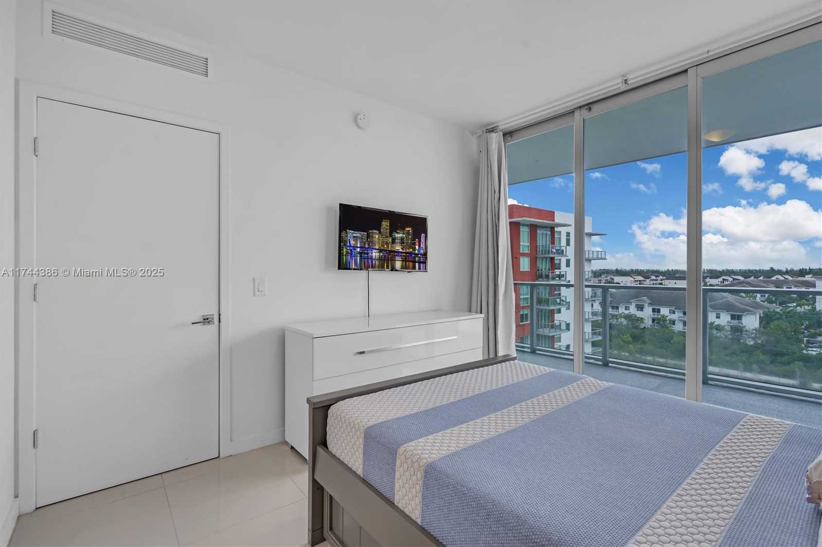 Small Image of 7751 NORTH WEST 107TH AVE #716, Doral Number 19