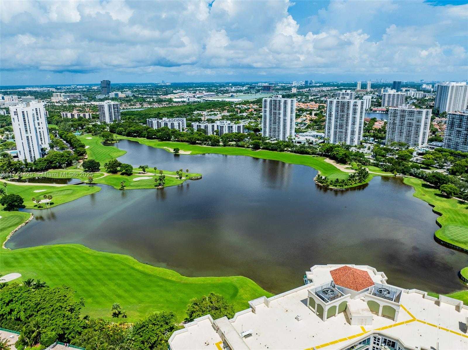Small Image of 20000 EAST COUNTRY CLUB DR #1111, Aventura Number 26