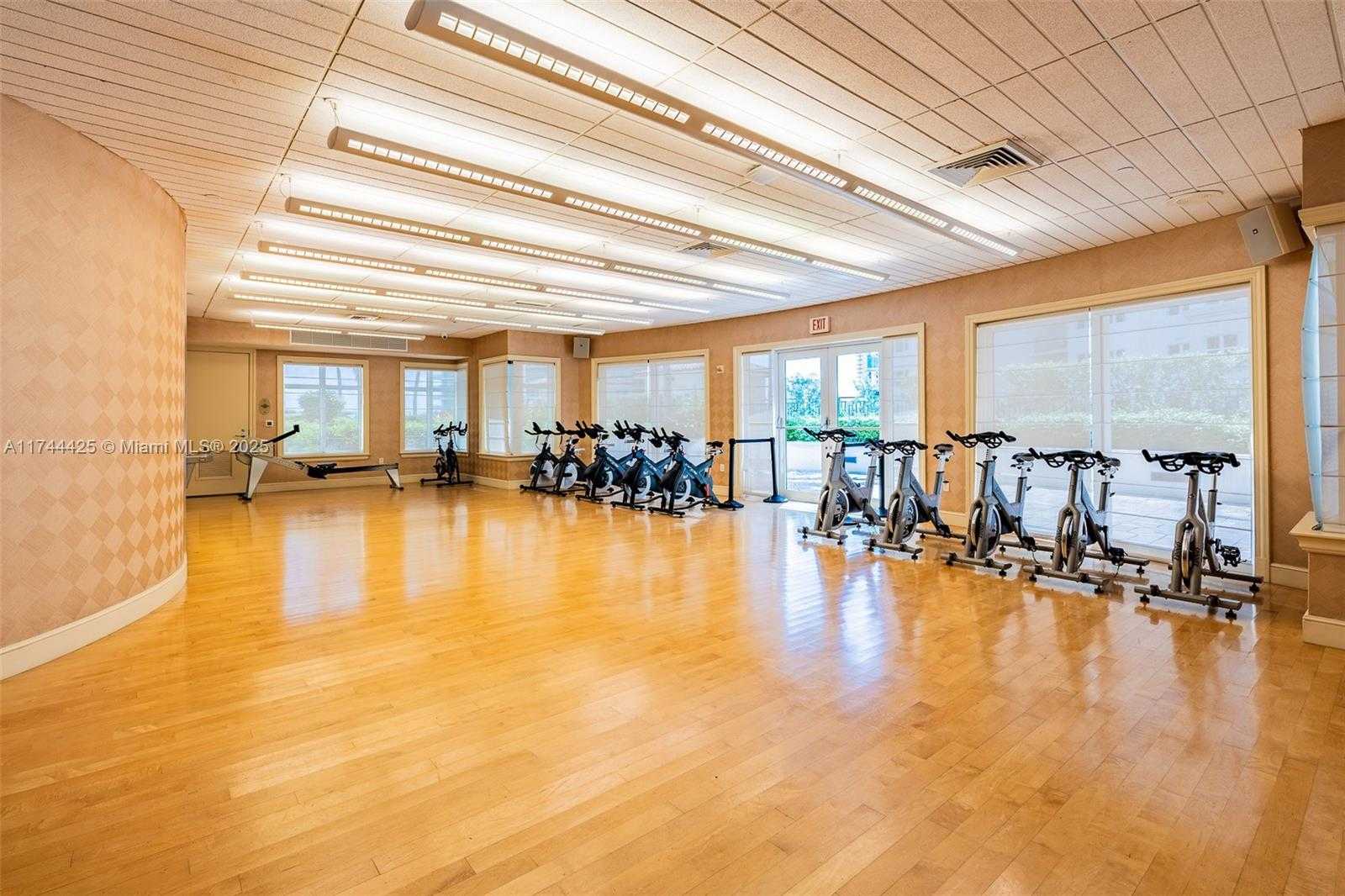 Small Image of 20000 EAST COUNTRY CLUB DR #1111, Aventura Number 34