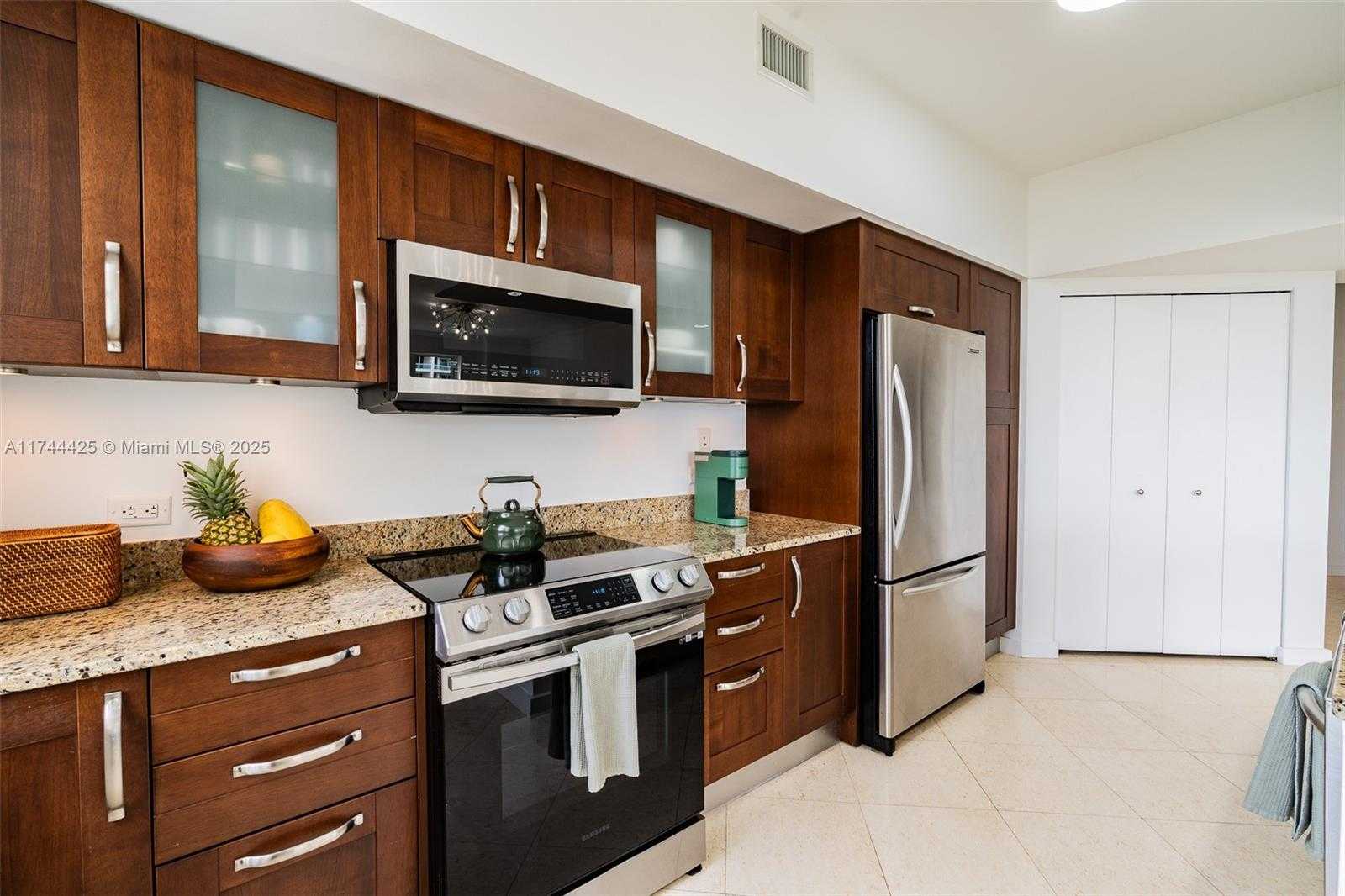 Small Image of 20000 EAST COUNTRY CLUB DR #1111, Aventura Number 8