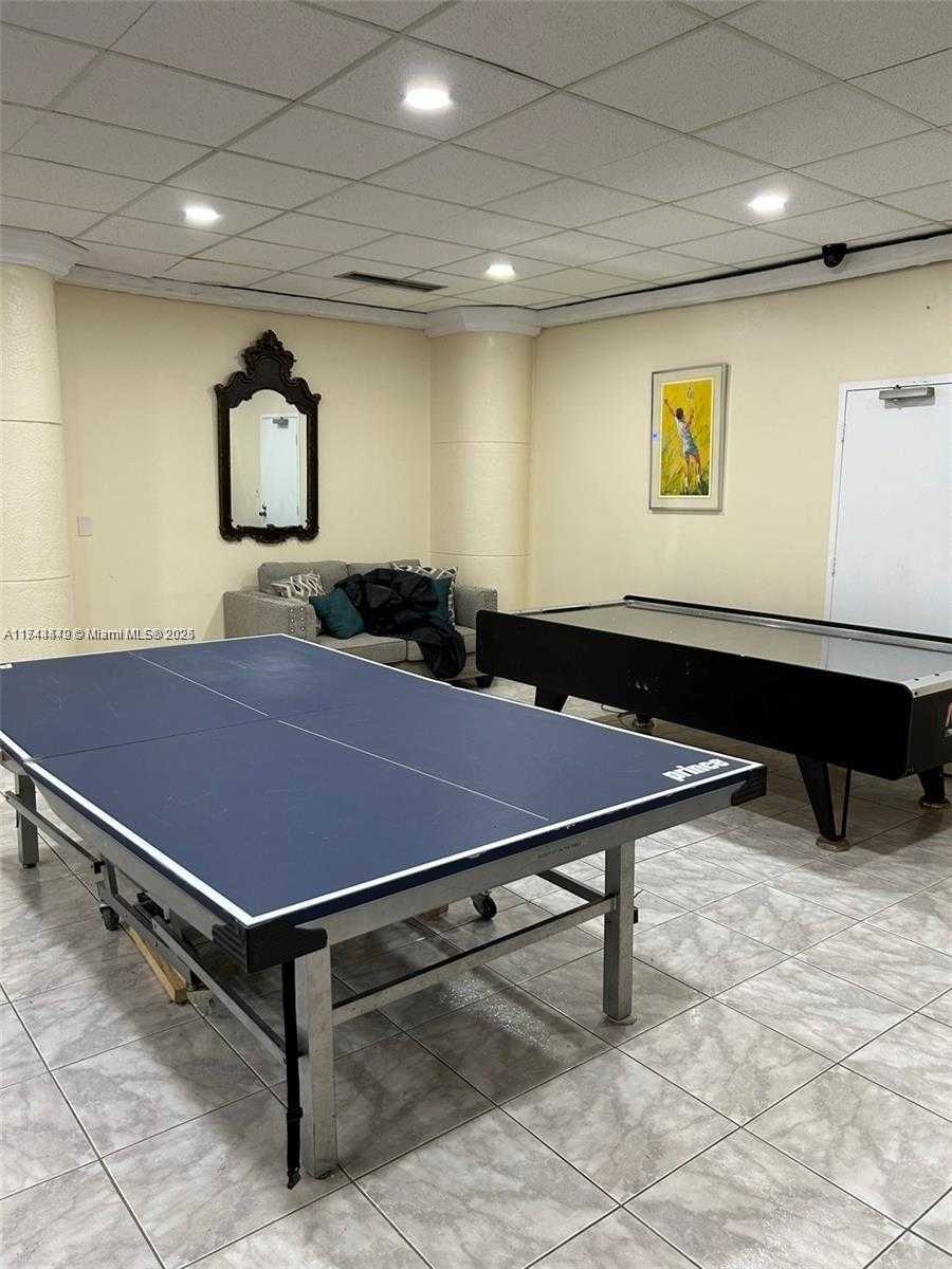 Small Image of 3725 SOUTH OCEAN DR #419, Hollywood Number 3