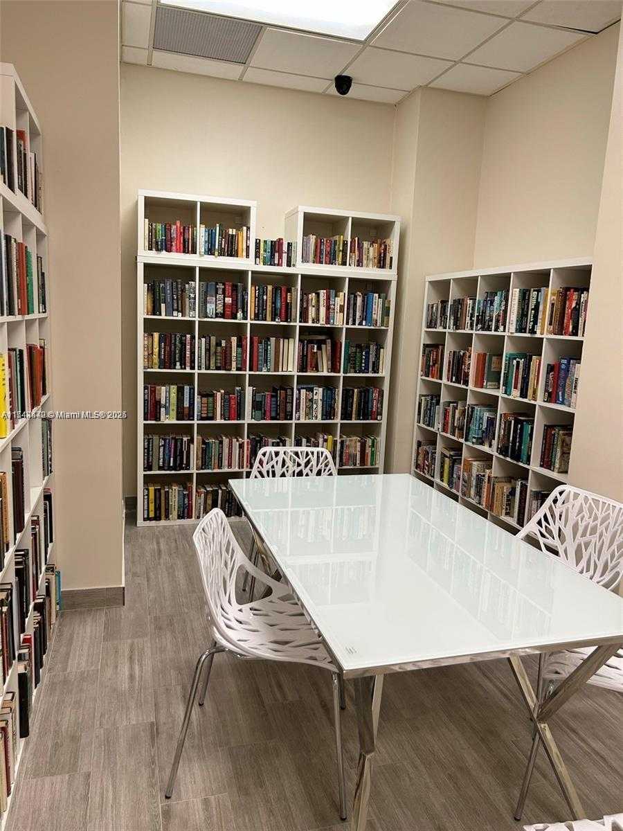 Small Image of 3725 SOUTH OCEAN DR #419, Hollywood Number 5