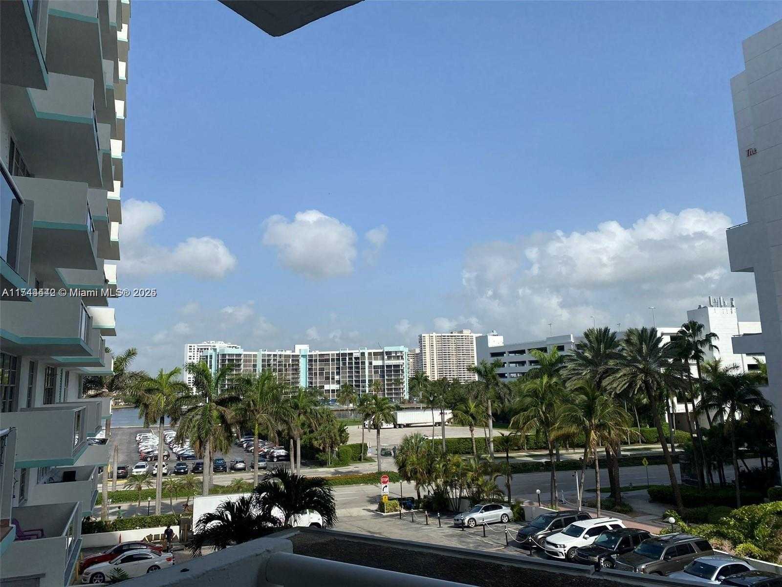 Small Image of 3725 SOUTH OCEAN DR #419, Hollywood Number 6