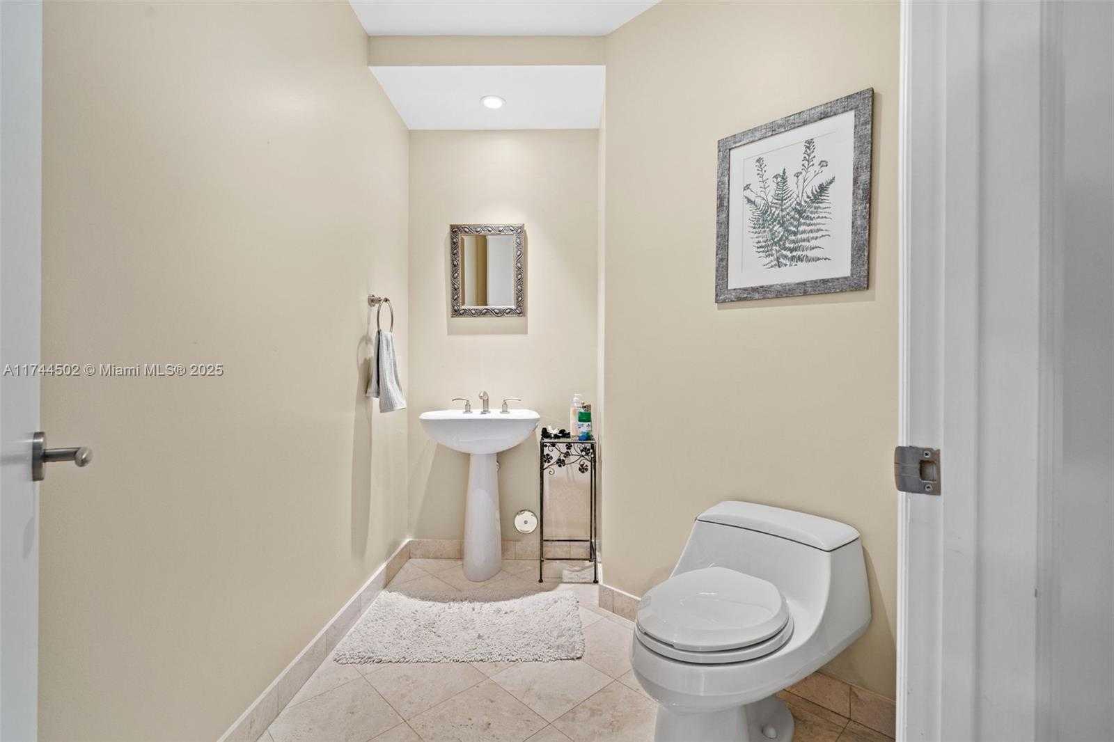 Small Image of 16047 COLLINS AVE #1202, Sunny Isles Beach Number 7