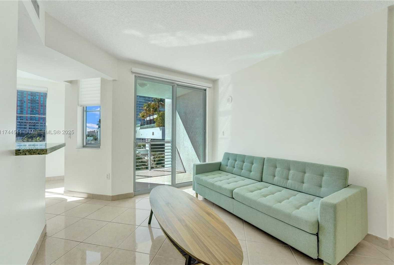 Small Image of 110 Washington Ave, Miami Beach, FL 33139, USA Number 29