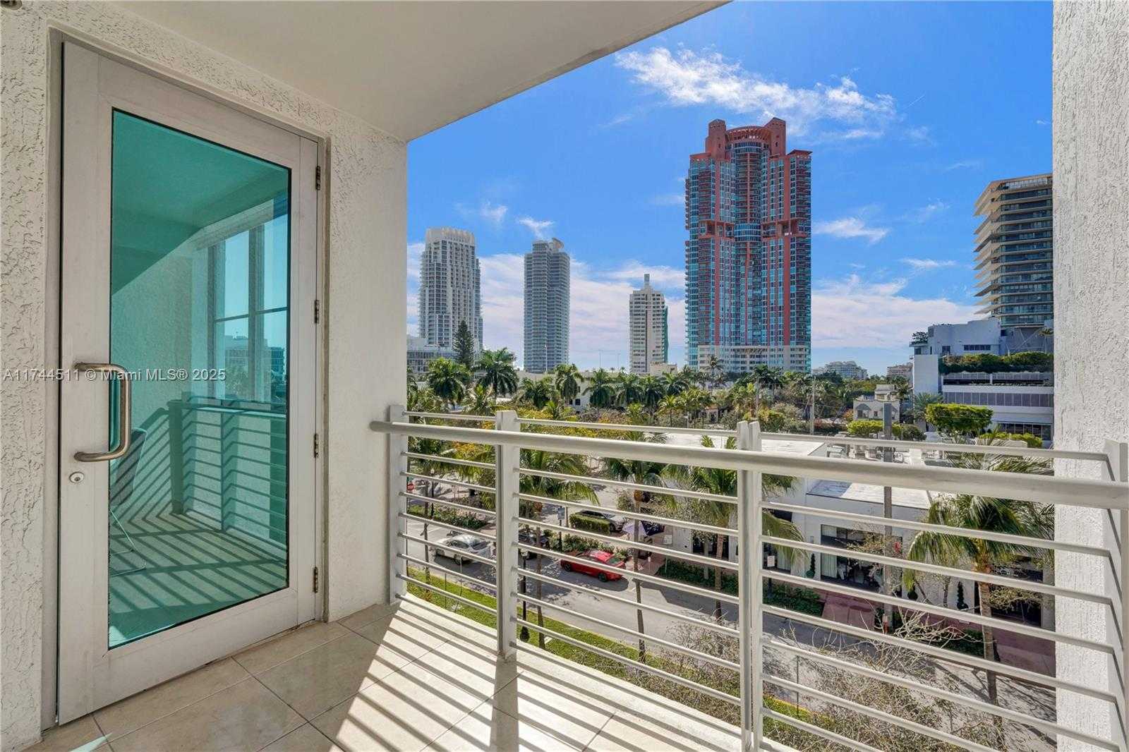 Small Image of 110 Washington Ave, Miami Beach, FL 33139, USA Number 32