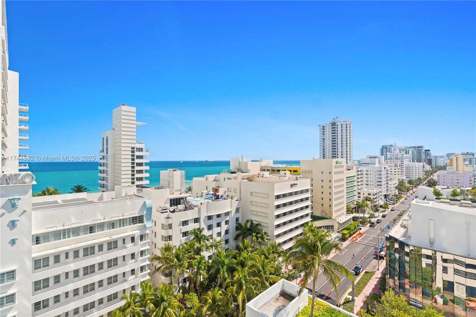Small Image of 4401 COLLINS AV #1206, Miami Beach Number 2