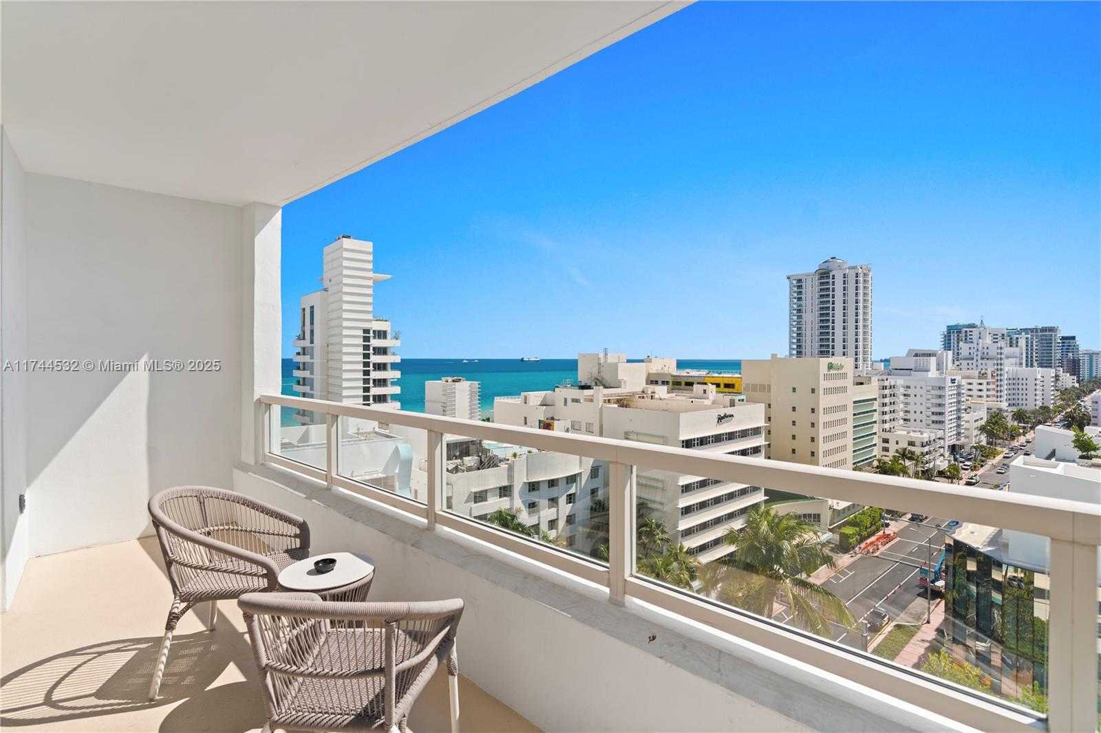 Small Image of 4401 COLLINS AV #1206, Miami Beach Number 5