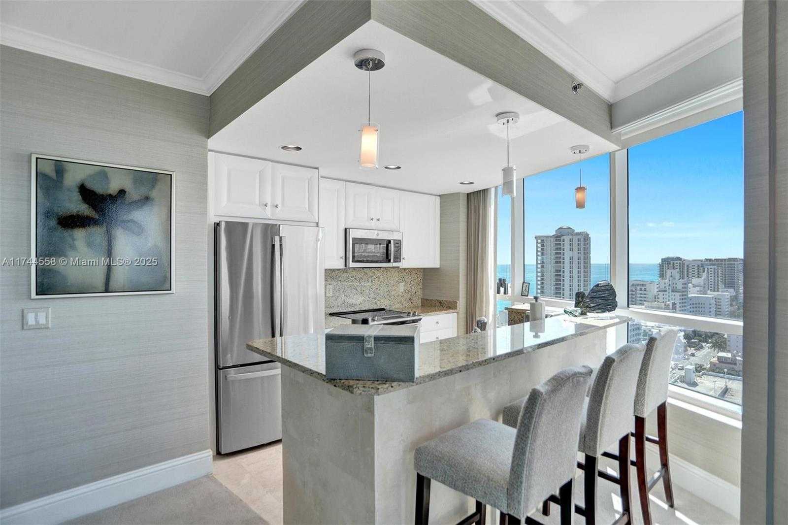 Small Image of 4401 Collins Ave, Miami Beach, FL 33140, USA Number 10