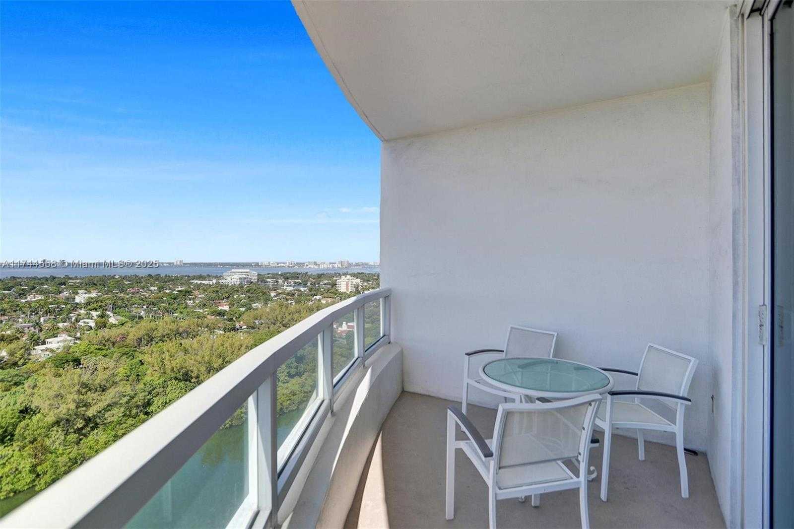 Small Image of 4401 Collins Ave, Miami Beach, FL 33140, USA Number 20