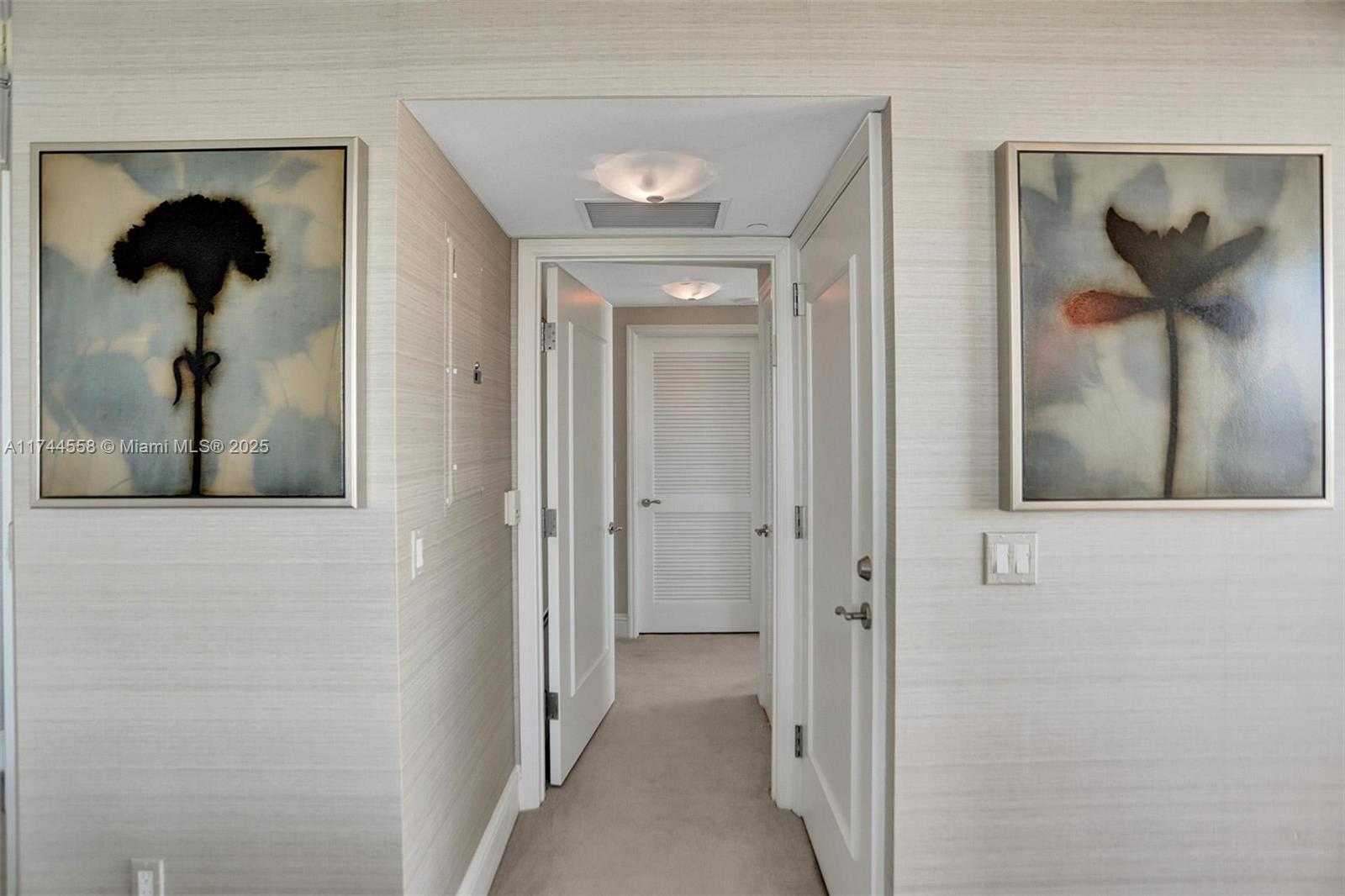 Small Image of 4401 Collins Ave, Miami Beach, FL 33140, USA Number 25
