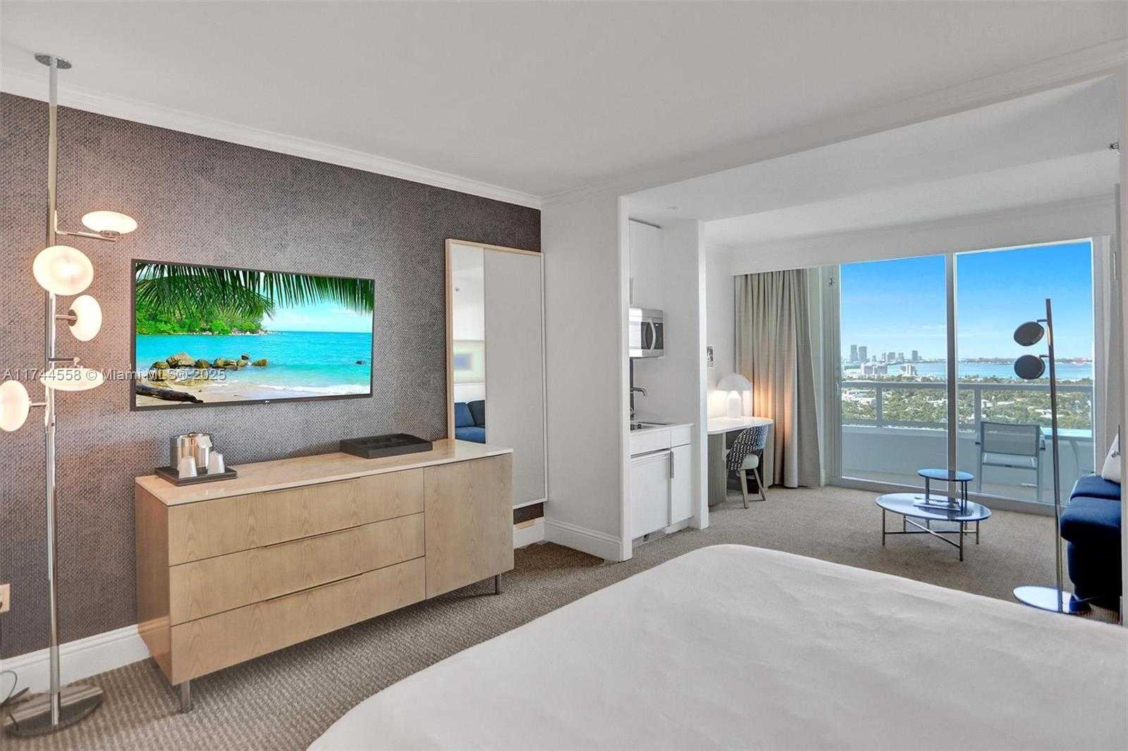 Small Image of 4401 Collins Ave, Miami Beach, FL 33140, USA Number 30