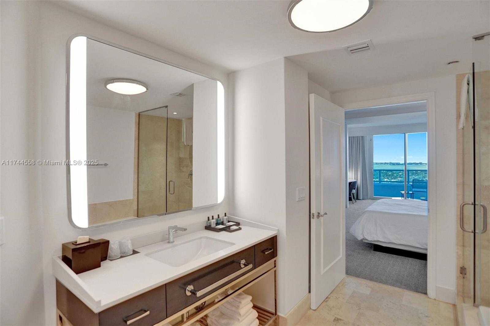Small Image of 4401 Collins Ave, Miami Beach, FL 33140, USA Number 36