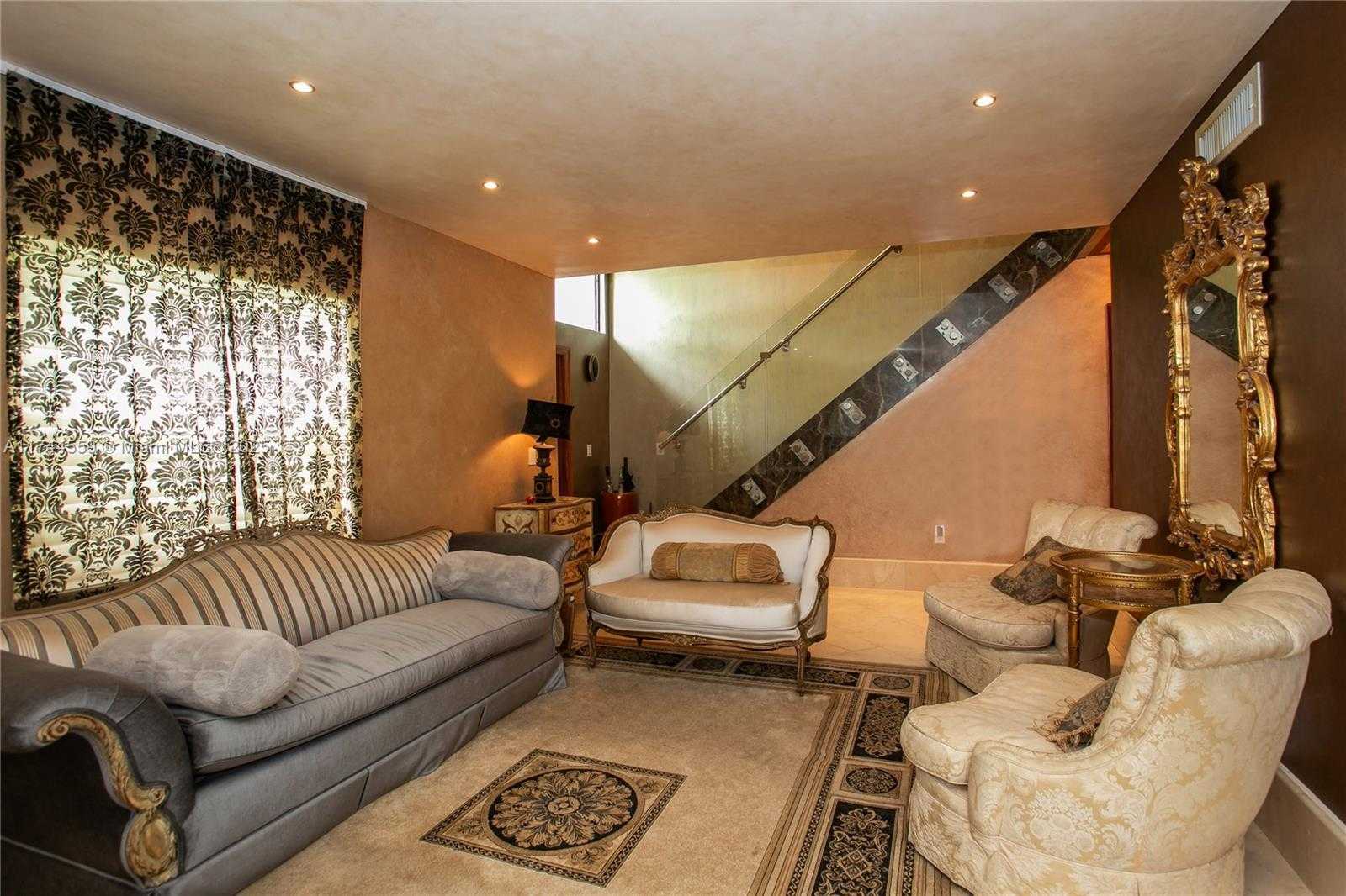 Small Image of 10703 SOUTH WEST 113TH PL #100B, Miami Number 3