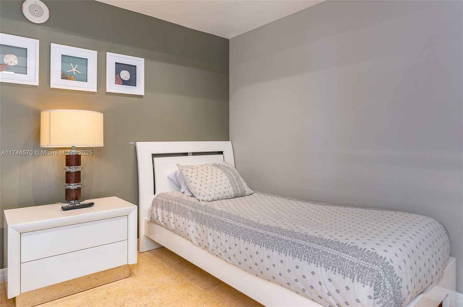 Small Image of 16699 COLLINS AVE #2906, Sunny Isles Beach Number 32