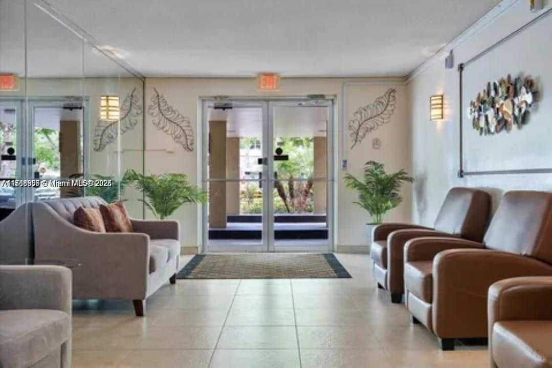 Small Image of 6700 CYPRESS RD #409, Plantation Number 6