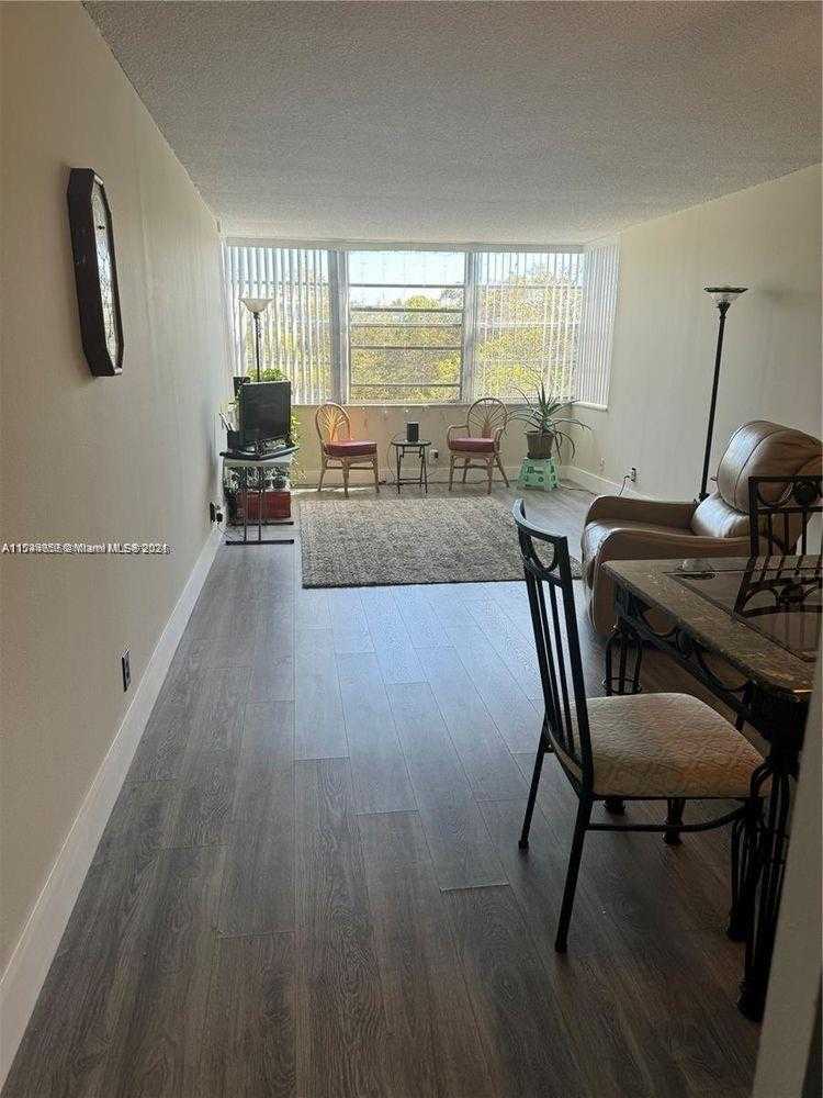Small Image of 6700 CYPRESS RD #409, Plantation Number 8