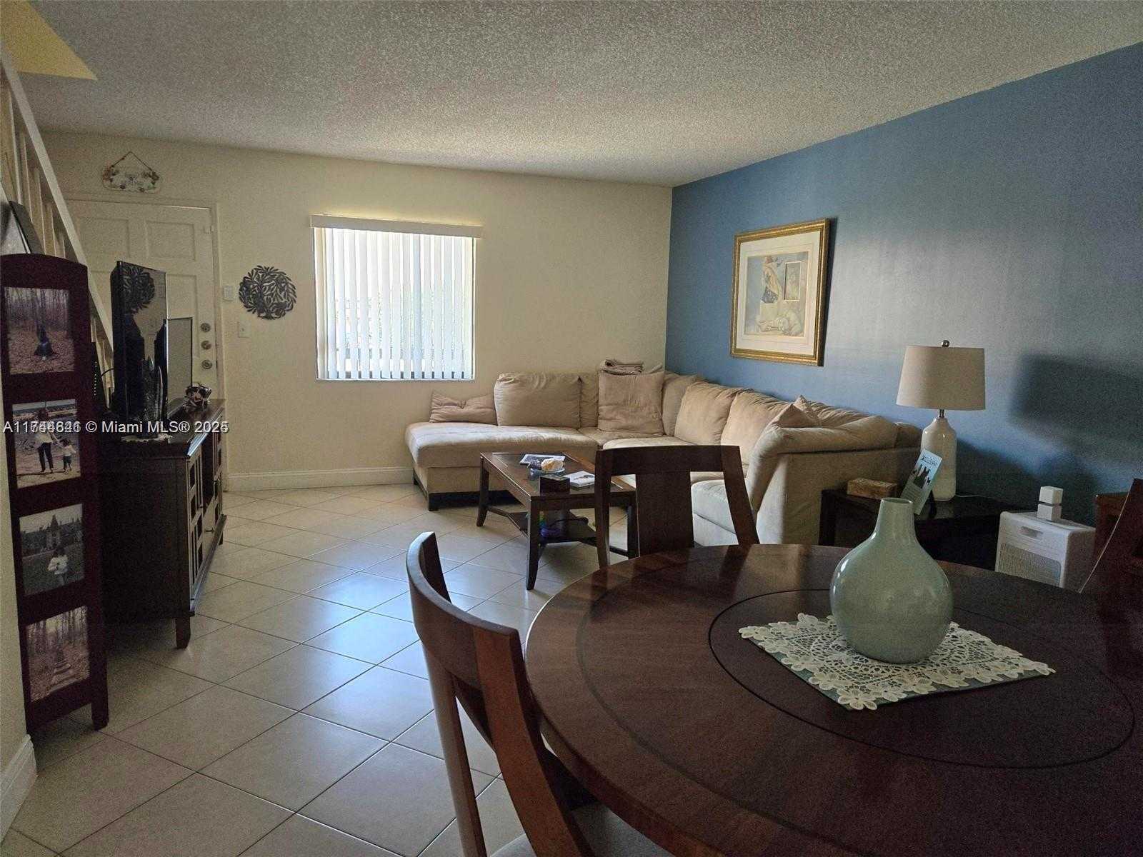 Small Image of 2174 WEST 60TH ST #17205, Hialeah Number 3