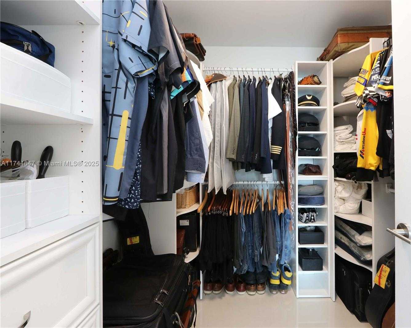 Small Image of 2900 NORTH EAST 7TH AVE #404, Miami Number 24