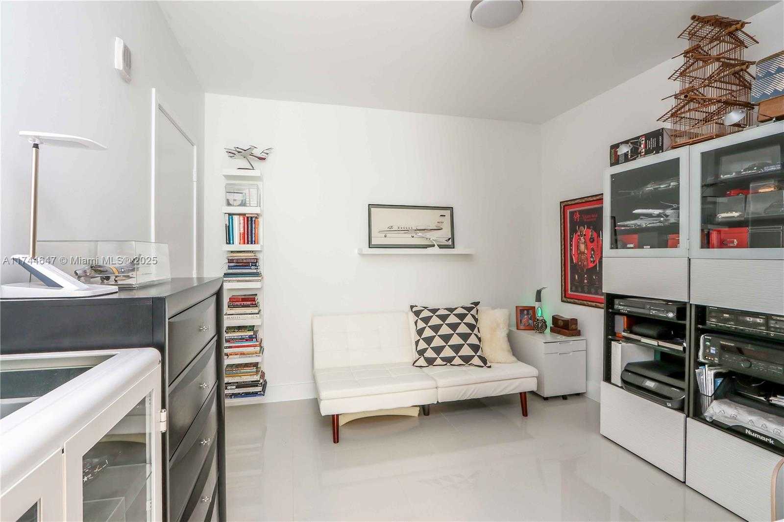 Small Image of 2900 NORTH EAST 7TH AVE #404, Miami Number 30