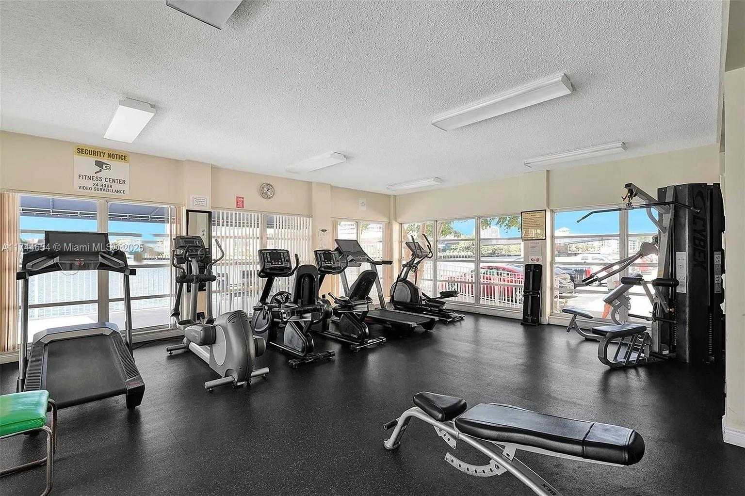 Small Image of 1833 SOUTH OCEAN DR #1103, Hallandale Beach Number 17