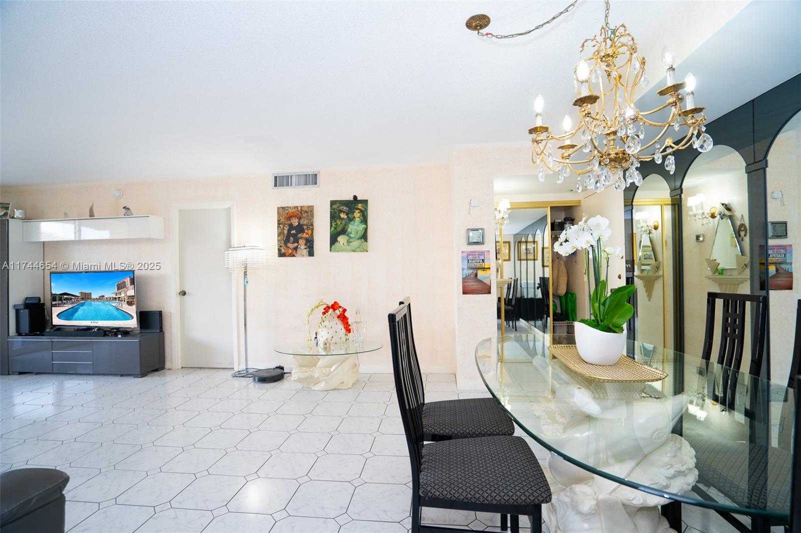 Small Image of 1833 SOUTH OCEAN DR #1103, Hallandale Beach Number 4