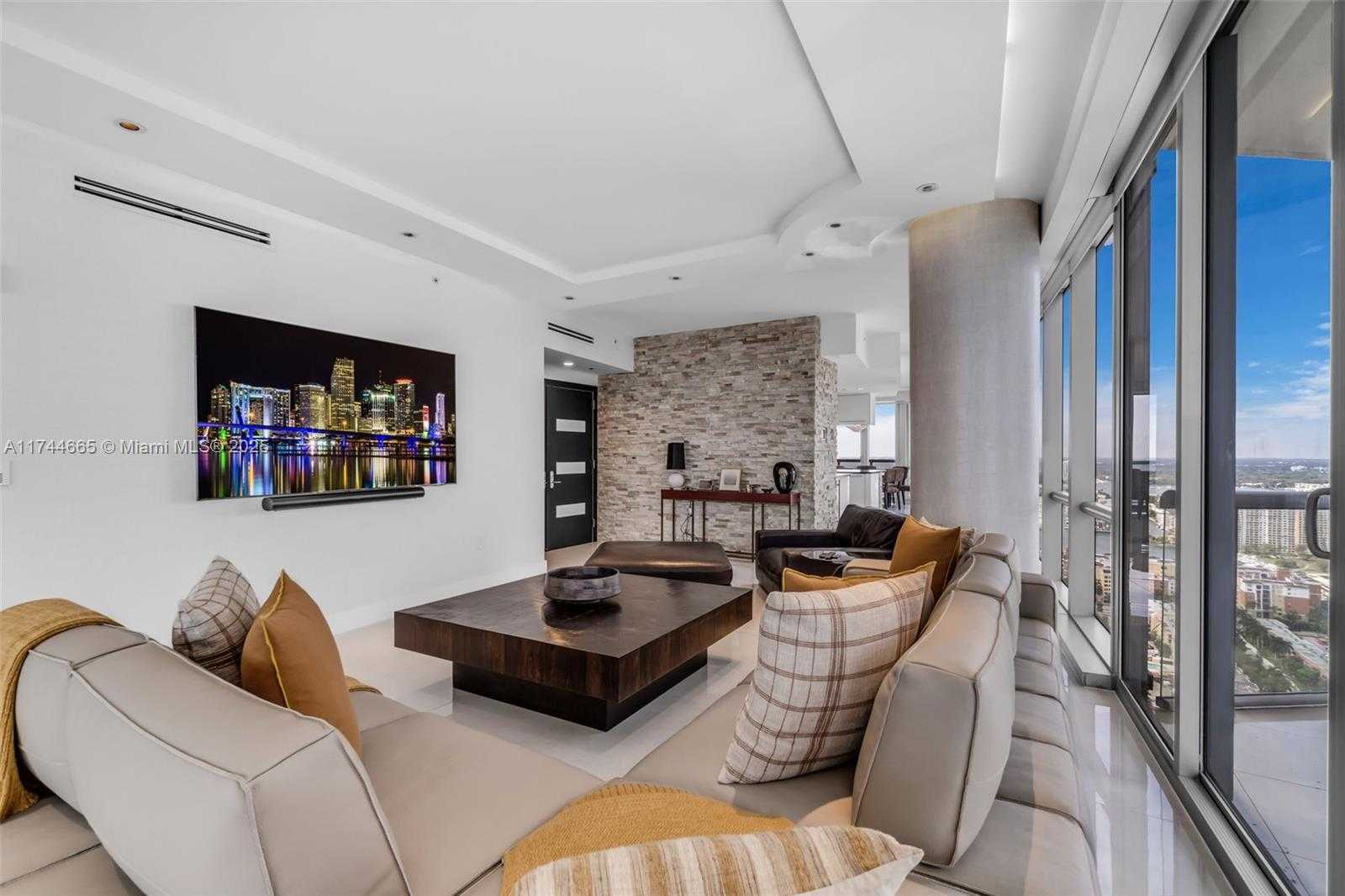 Small Image of 17121 COLLINS AVE #3708, Sunny Isles Beach Number 10