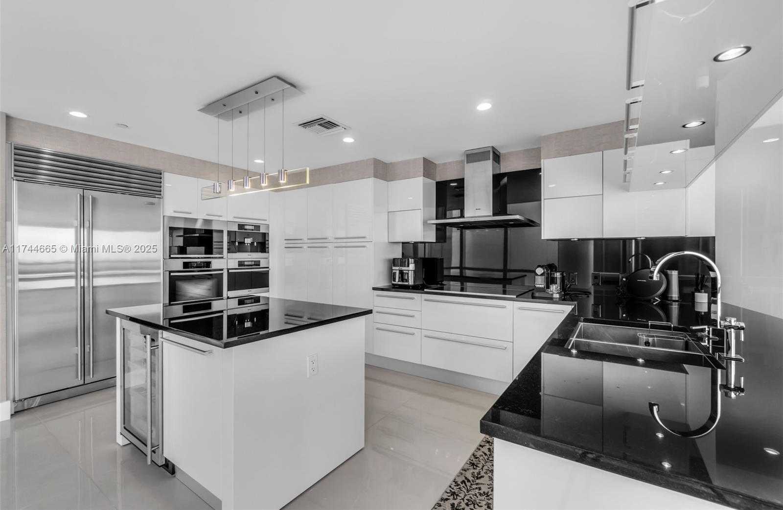 Small Image of 17121 COLLINS AVE #3708, Sunny Isles Beach Number 13