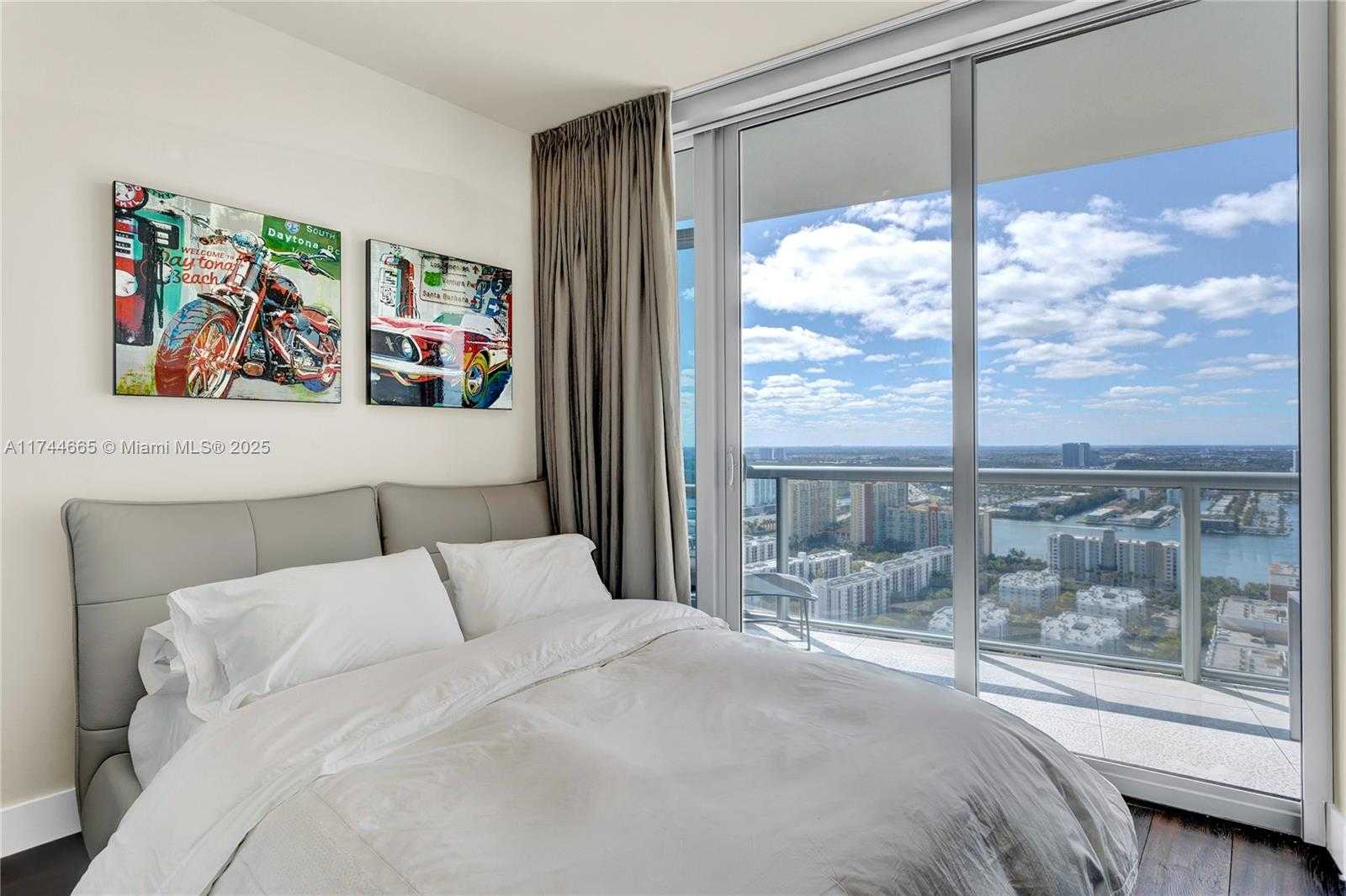 Small Image of 17121 COLLINS AVE #3708, Sunny Isles Beach Number 31