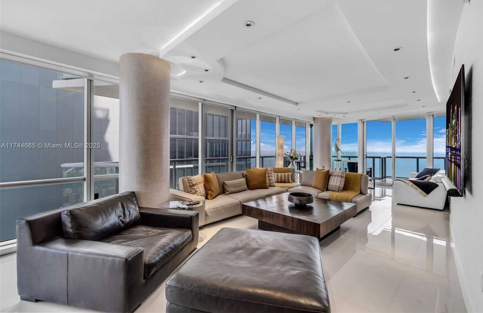 Small Image of 17121 COLLINS AVE #3708, Sunny Isles Beach Number 7