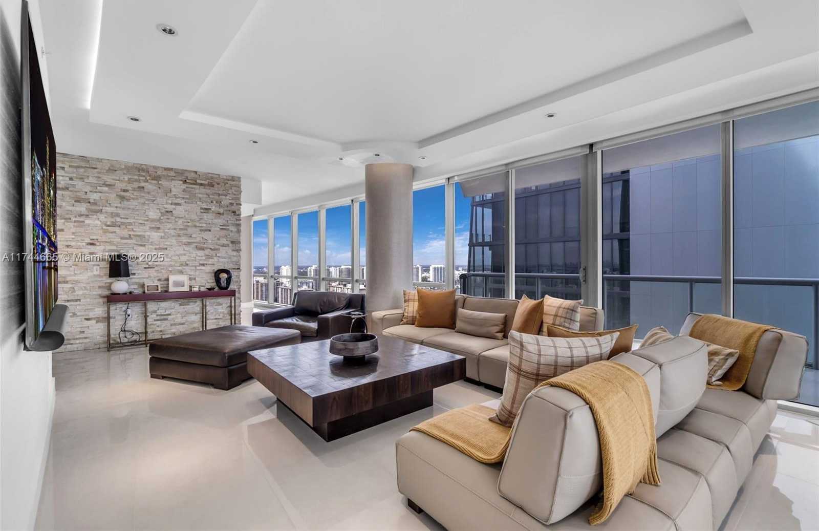 Small Image of 17121 COLLINS AVE #3708, Sunny Isles Beach Number 9