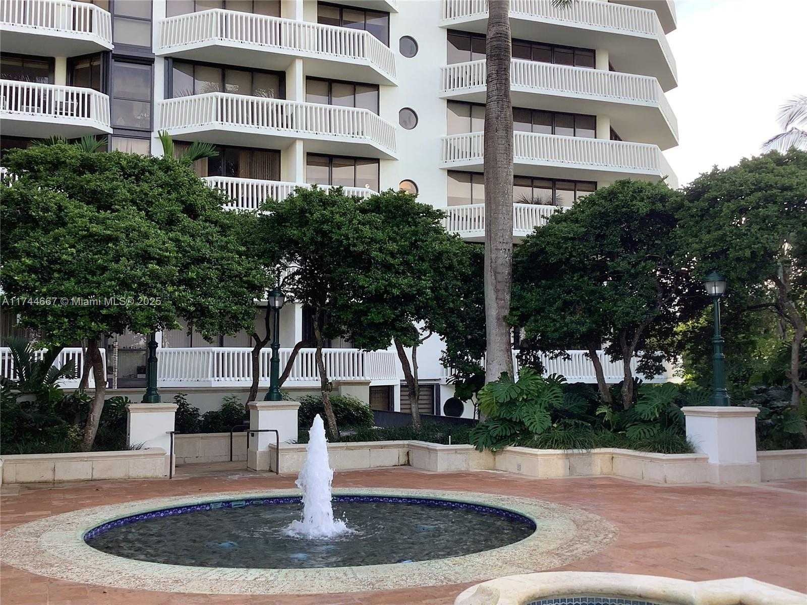 Small Image of 2000 ISLAND BLVD #408, Aventura Number 17