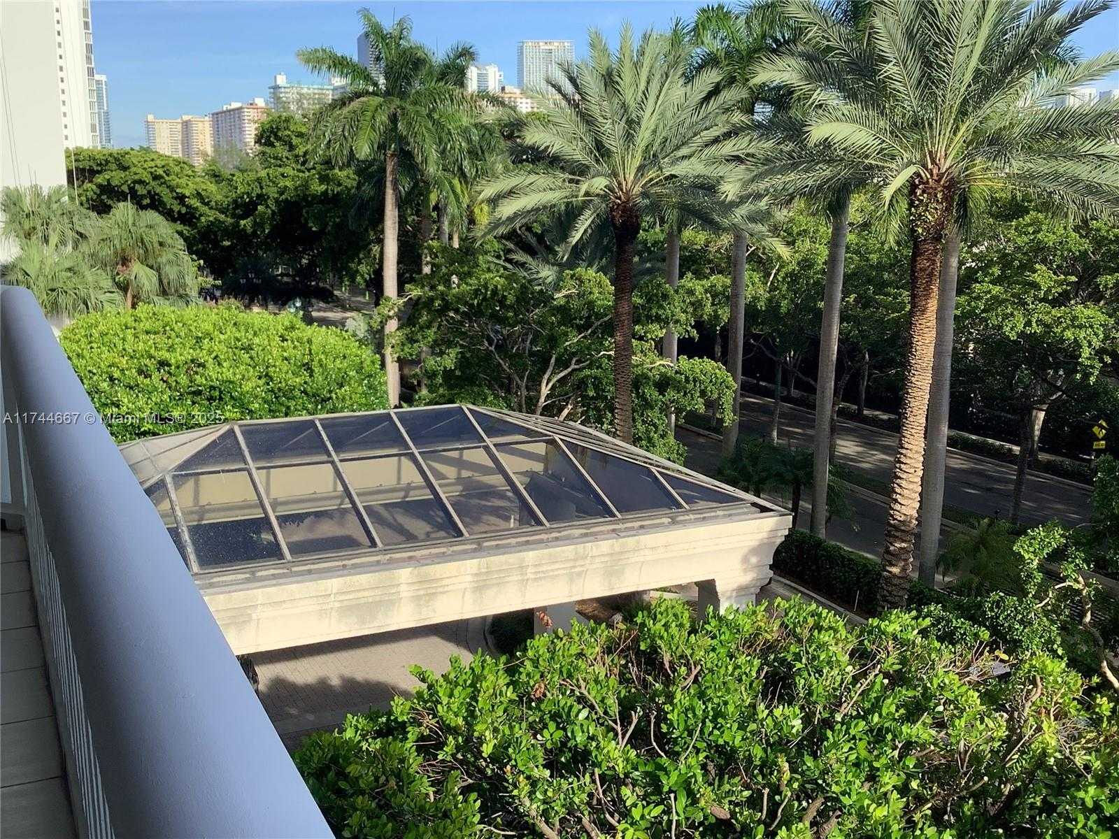Small Image of 2000 ISLAND BLVD #408, Aventura Number 29